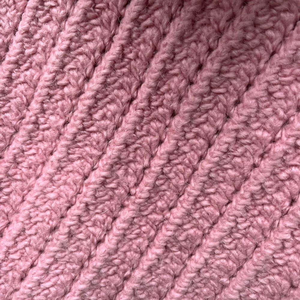 Fisherman Out of Ireland Button Neck Aran Style Sweater in Pink - Picture 5 of 6